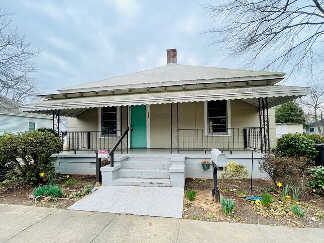 Building Photo - 355 Arch St Rental