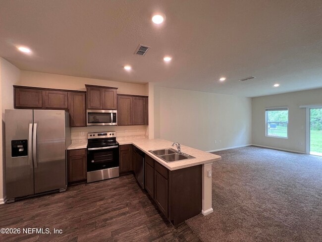266 Aralia Ln
