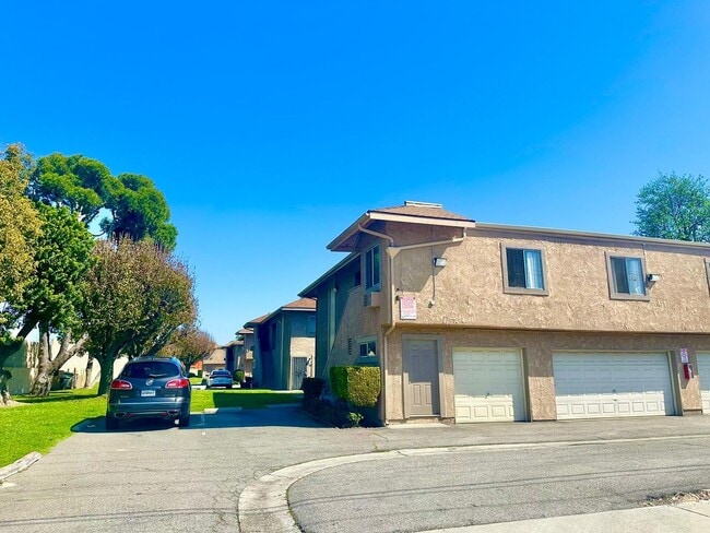 Photo - 7531 Baylor Dr Unit D