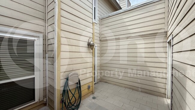 Photo - 5505 Live Oak St Townhome
