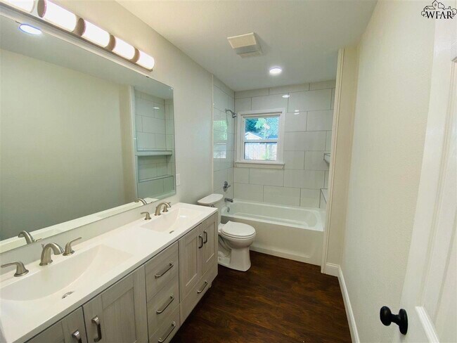 Photo - 4808 Alamo Dr