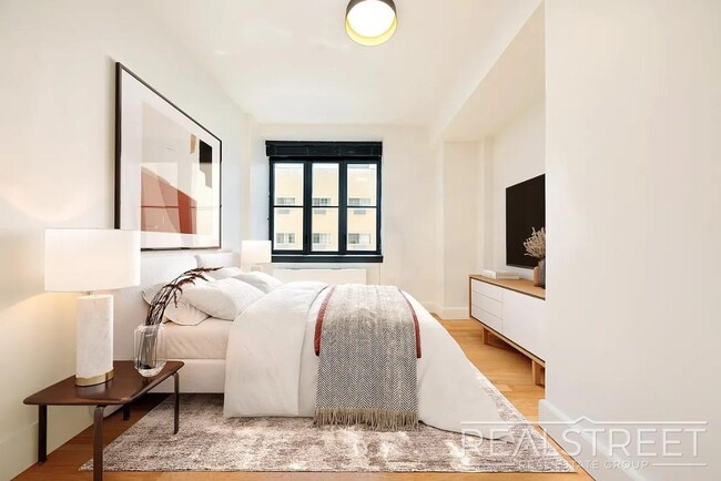 Photo - Stunning, Elegant, 2 Bedroom Right off Lorimer L train, Amazing Roof deck, Gym, Great Location! Unidad 508