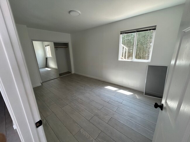 Photo - 884 Ada St Unit A lower