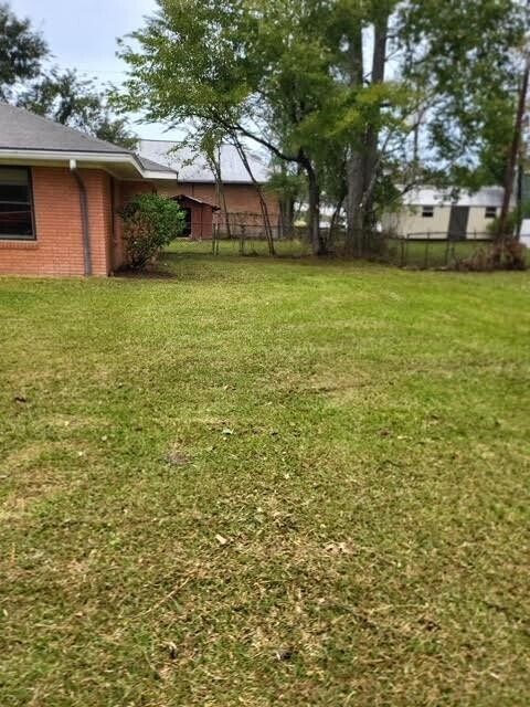 Photo - 1017 Oak Dr