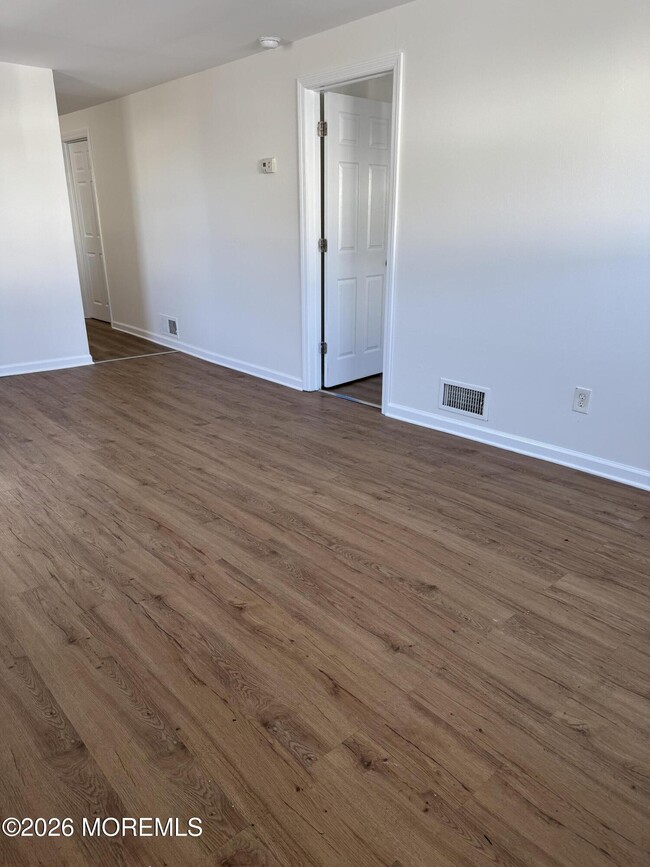 Photo - 14 Jahn St Unit A