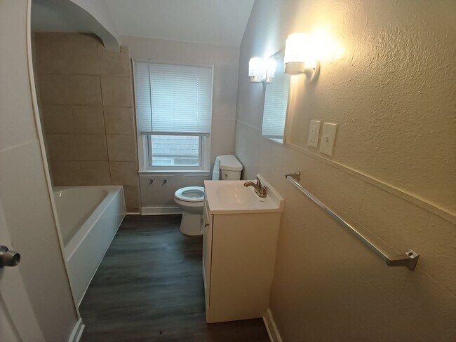 Photo - 3 Bedroom Colonial