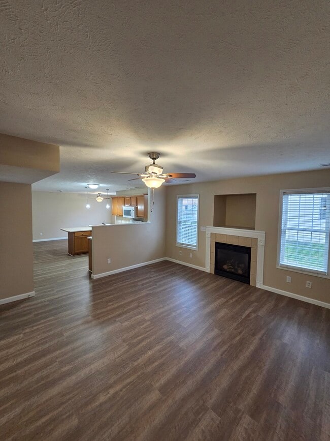 Photo - 835 Cornsilk Ct