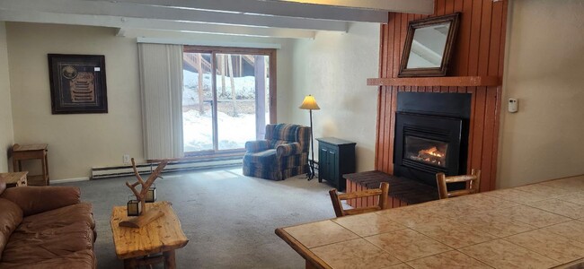 Photo - 465-464 4 O'Clock Rd Condo Unit Sundowner