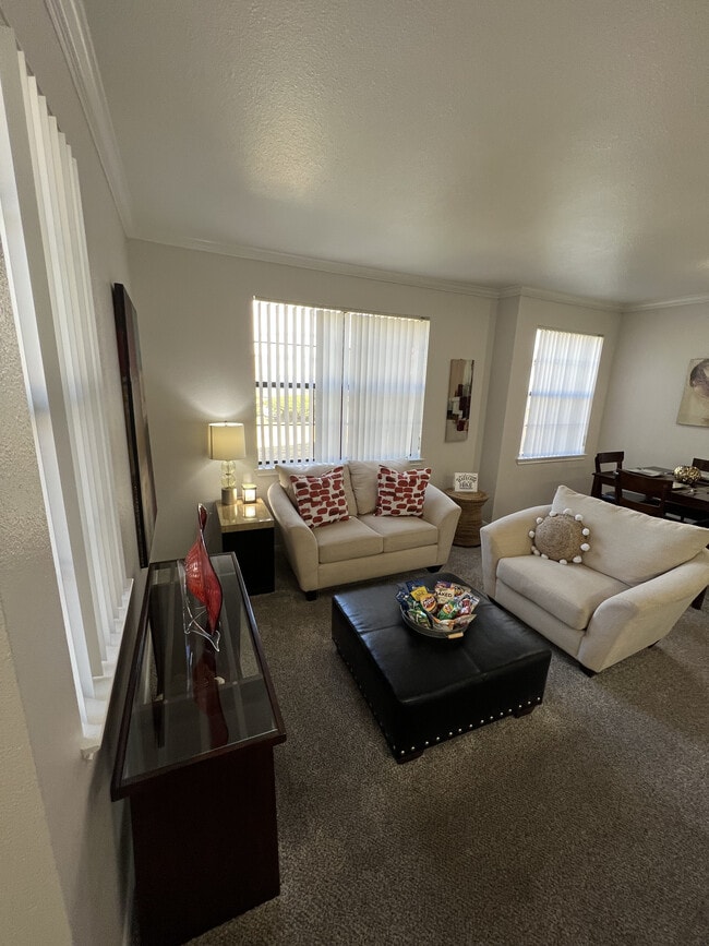 1BR-1BA A2 Living Room - Saddle Brook Apartments