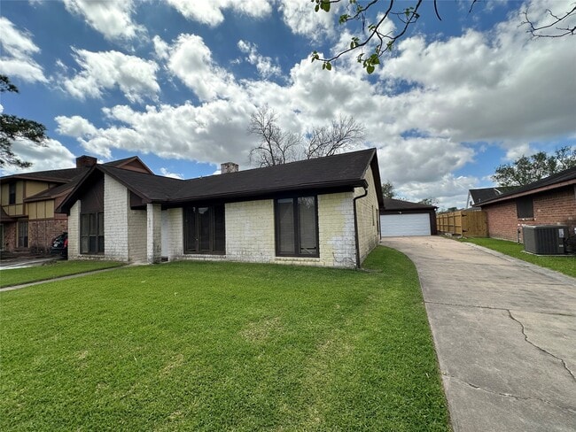 Photo - 11506 Sagemeadow Ln