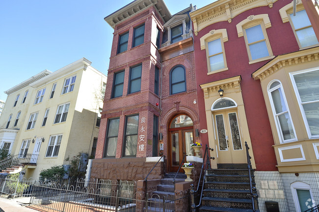 Building Photo - 819 6th St NW Rental