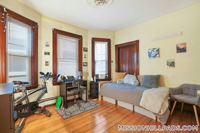 Photo - 68 Calumet St Unit 1