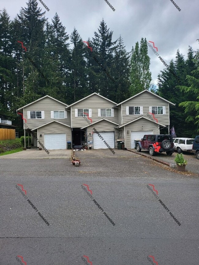 Building Photo - r172 Unit 355
