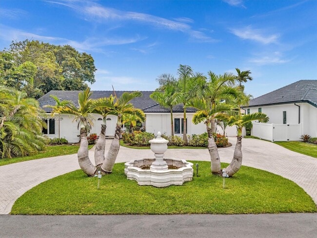 Photo - 413 Tamarind Dr