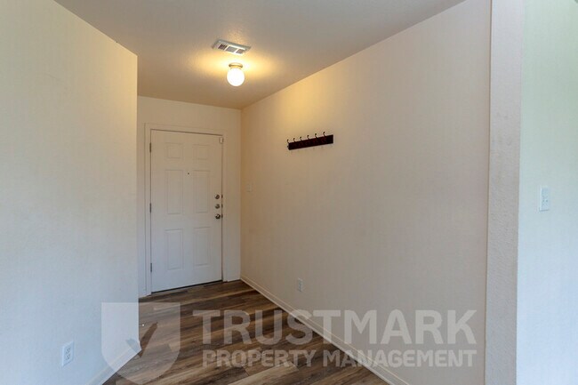 Photo - 3204 Canadian River Loop