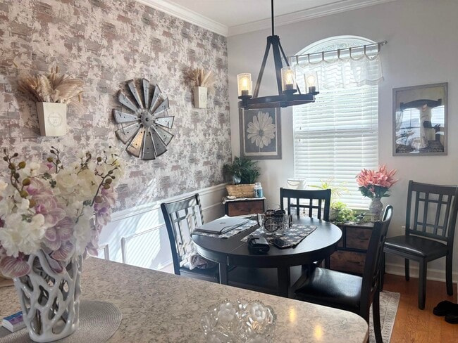 Photo - 3792 Alexandria Ave