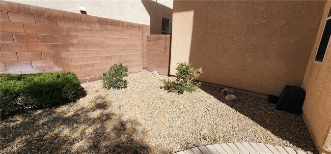 Photo - 7227 Burnett Ave