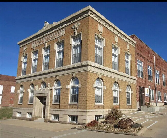 407 Blondeau St Condo Unit 4 Condo for Rent in Keokuk, IA