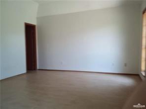 Photo - 5 Swallow Ave