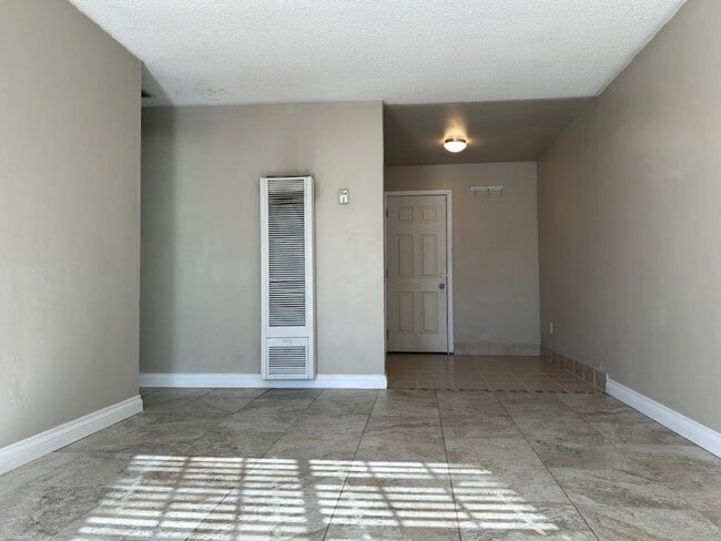 Photo - 702 W Atkins Ave Unit A