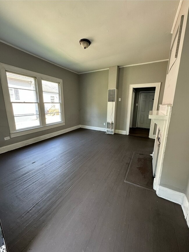 Photo - 323 Hasty St