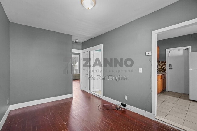 Photo - 72 Mowry St Unit 3r 3