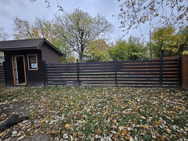 Photo - 4009 Oliver Ave