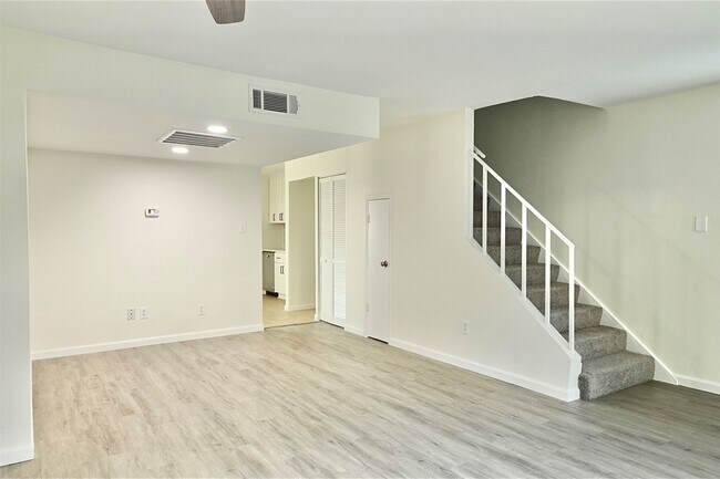 Photo - 7918 Prestwood Dr