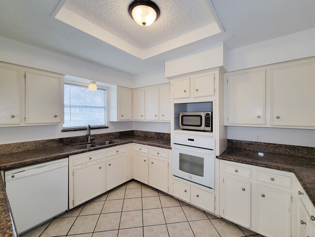 Photo - 2710 Quail Creek Dr