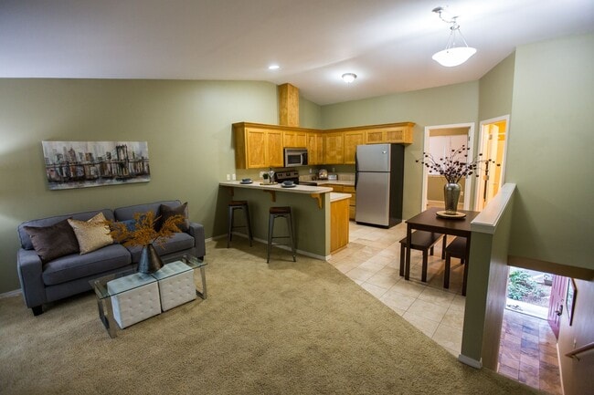 Photo - REDWOOD HILLS CONDOS