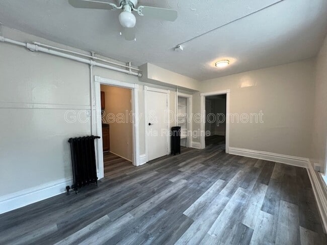 Photo - 214 Dupage St Unidad B