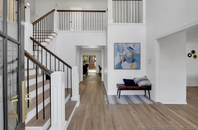 Photo - 11016 S Jamestown Ave