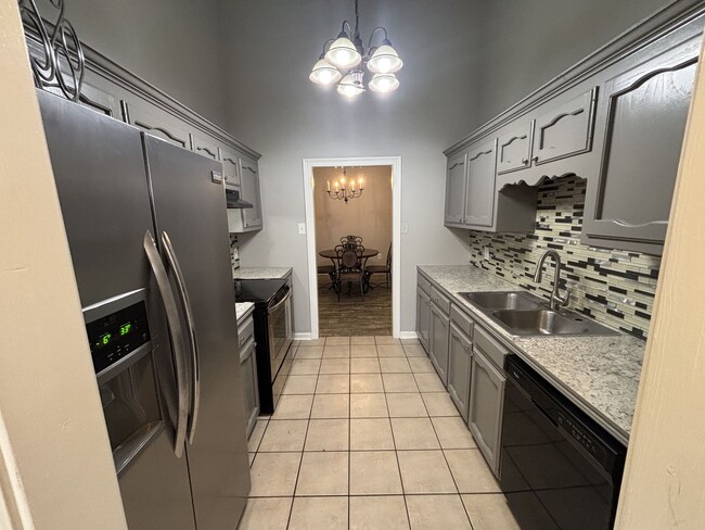 Photo - 326 Stoney Creek Ave