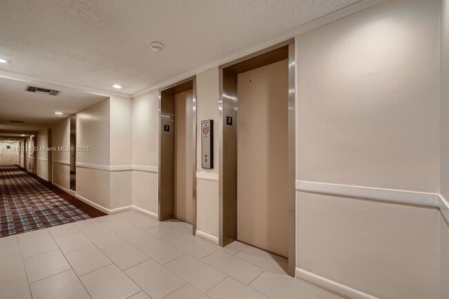 Photo - 1050 SE 15th St Unit 203