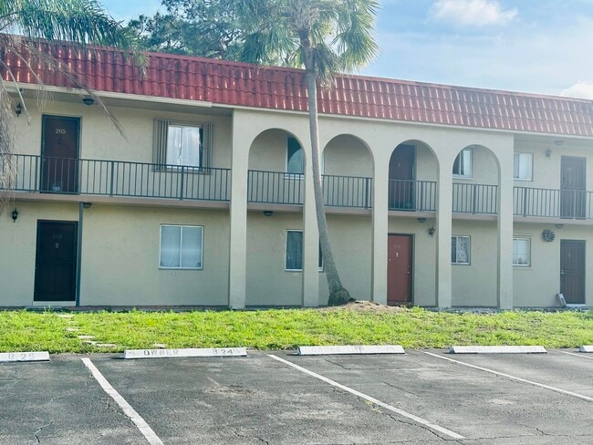 Building Photo - 6054 Forest Hill Blvd Unit 102