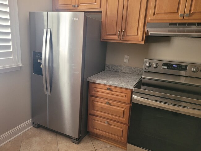 Photo - 901 Joe Yenni Blvd