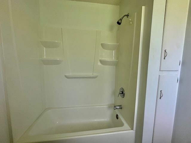 Building Photo - 626 N Resident St Rental