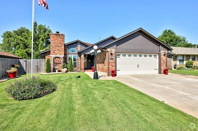 Building Photo - 3 Bed 2.5 Bath 2 Car Garage in Westmoor Ad... Rental