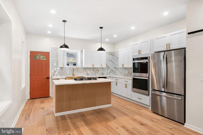 Building Photo - 29 N 54th St Rental