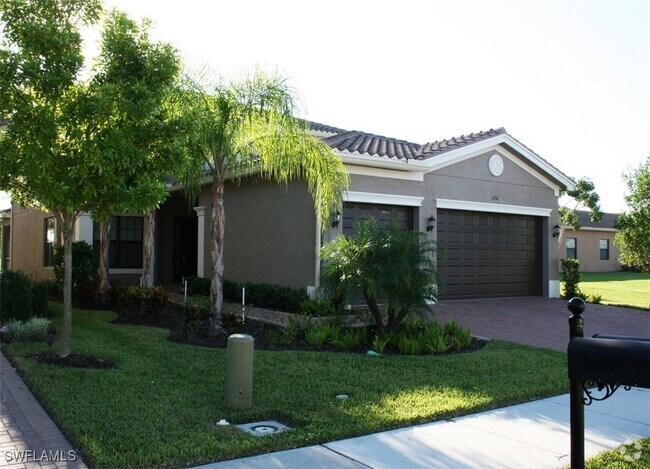 Building Photo - 3296 Pacific Dr Rental