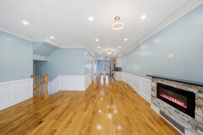 Photo - 245 Jewett Ave