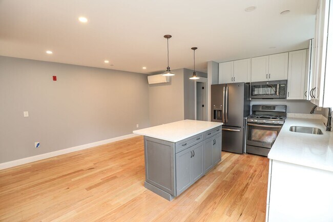 Photo - 24 Boston Rd Unit #3