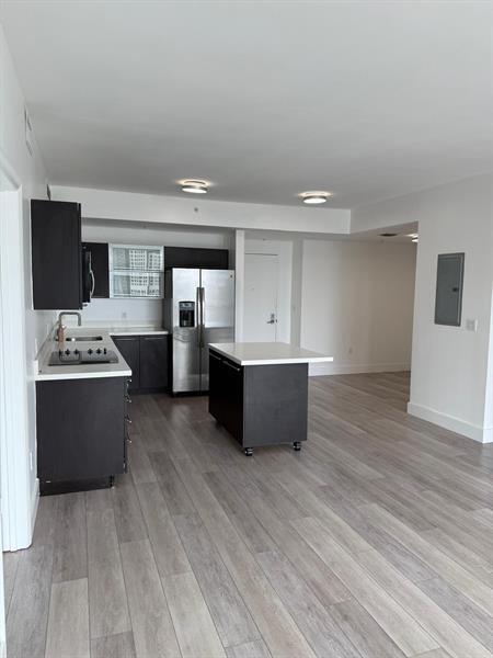 Photo - 90 SW 3rd St Unidad 3912