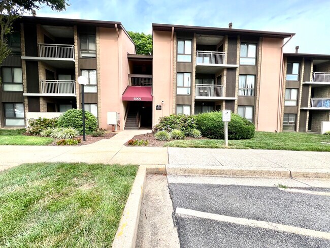 Photo - 5909 Tamar Dr Unit 5909 Tamar Dr