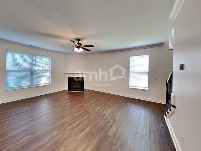 Photo - 44 Brookhill Ct