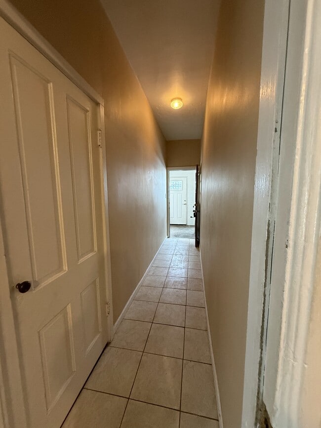 Photo - 424 W 17th St Unit 1