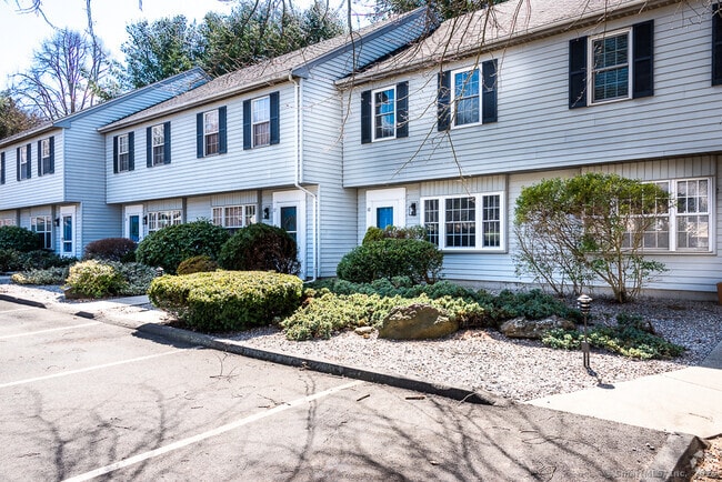 Building Photo - 16 Brantwood Dr Unit 16 Rental