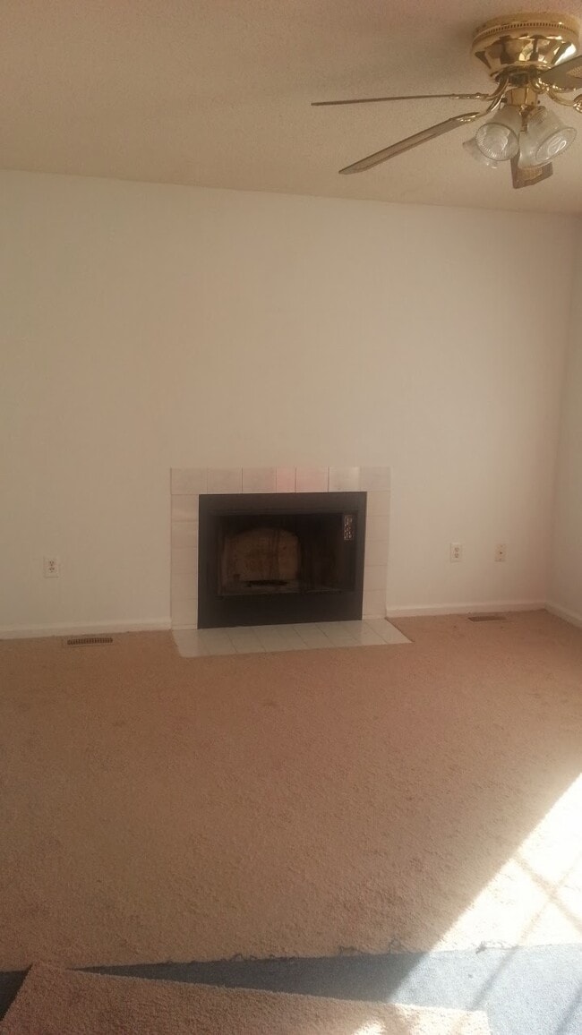 Photo - 8 Silver Spur Ct