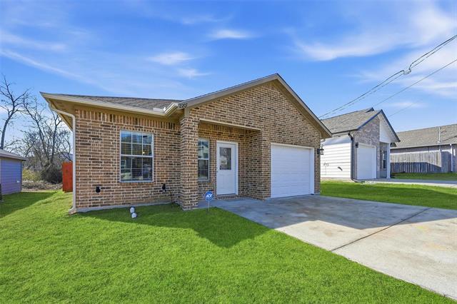 Photo - 2207 Henry St