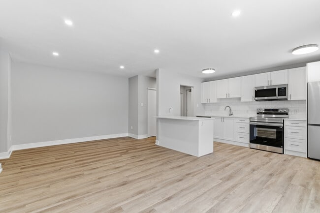 Building Photo - 20 Weichel St